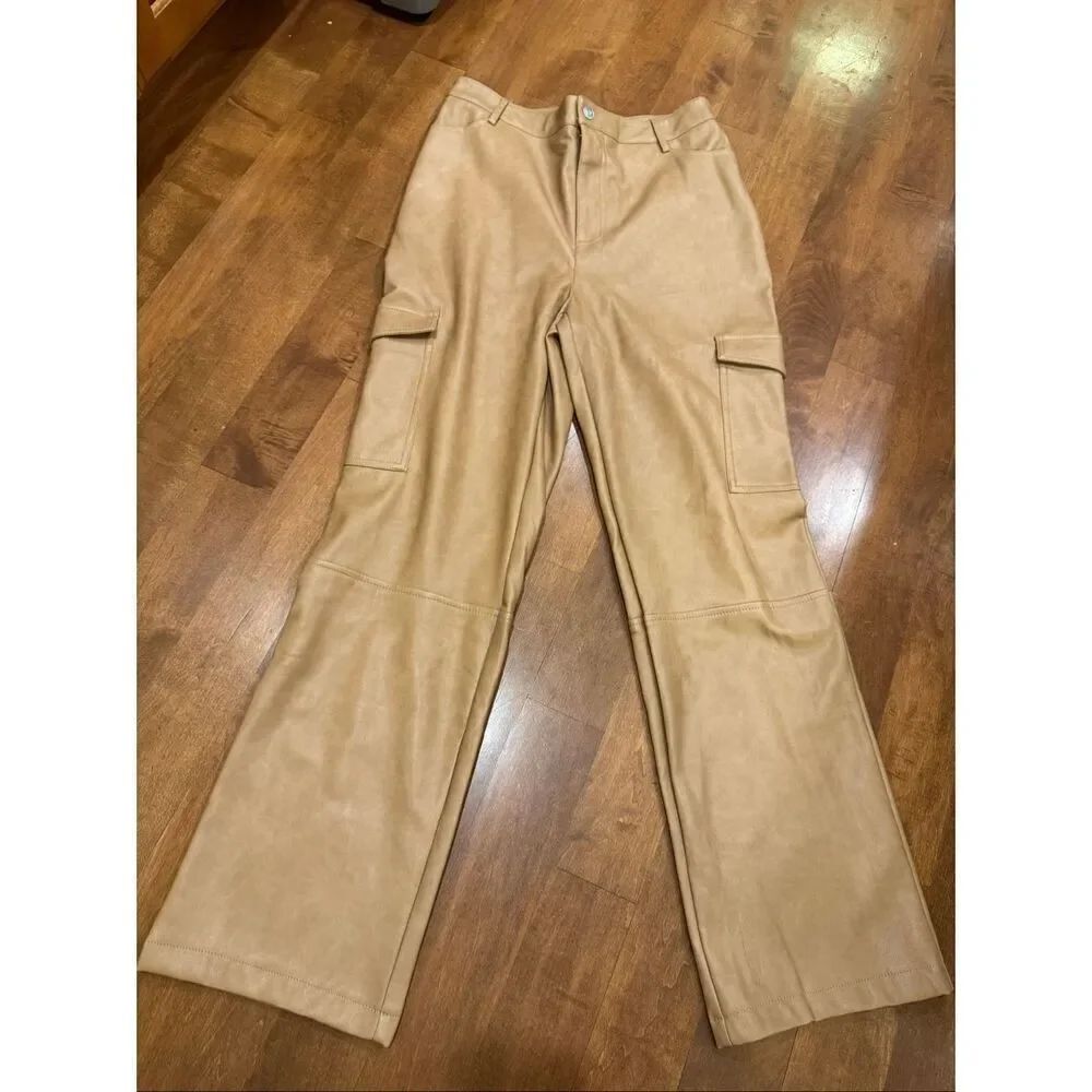 Woman’s new with tags Bagatelle vegan leather pants size M